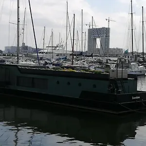  Bateau-hôtel Loft Boat Pays-Bas