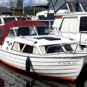  Bateau-hôtel Motor Yacht Almaz Pays-Bas